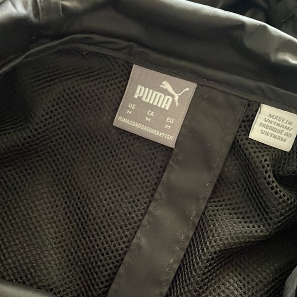 Women’s Puma Windbreaker - NEW! - Picture 2 of 3